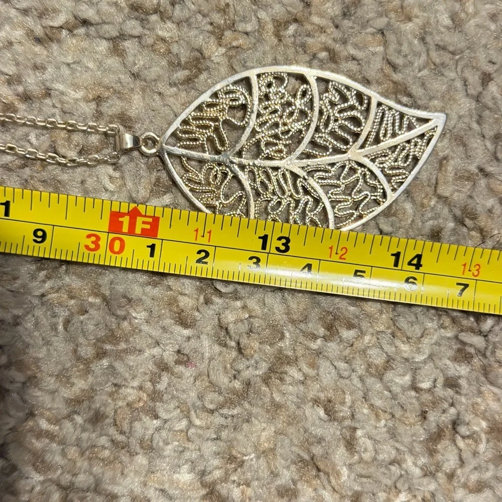 Sterling Silver Leaf Filigree Pendant Necklace